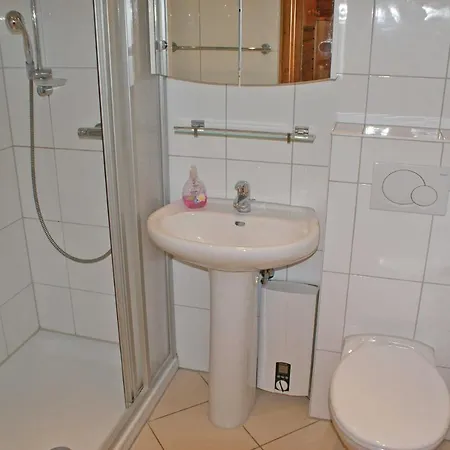 Ferienhaus Zeltdachhaus - Grosses Grundstück - Sonnige Terrasse Damp