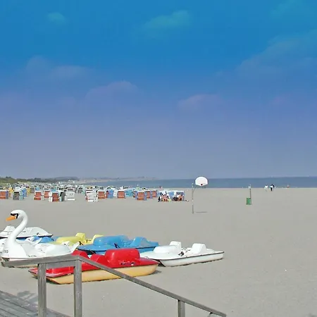 Zeltdachhaus - Grosses Grundstück - Sonnige Terrasse Damp